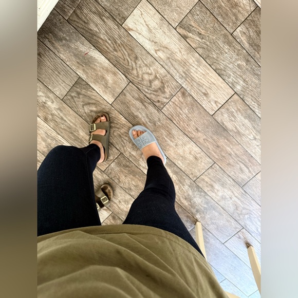 New Tory Burch Bubble Jelly You/ Color Dew Blue - Picture 6 of 7